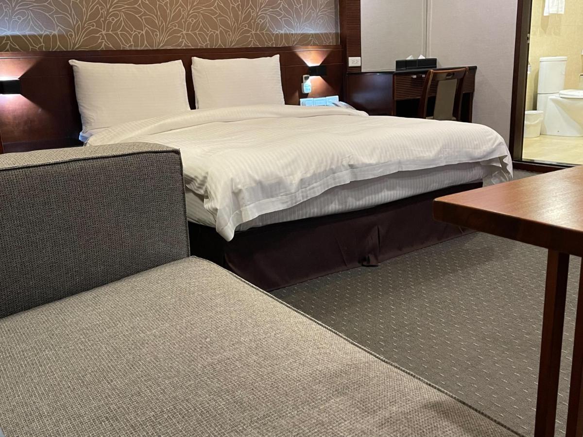 Sun Sweet Hotel Luodong Zewnętrze zdjęcie