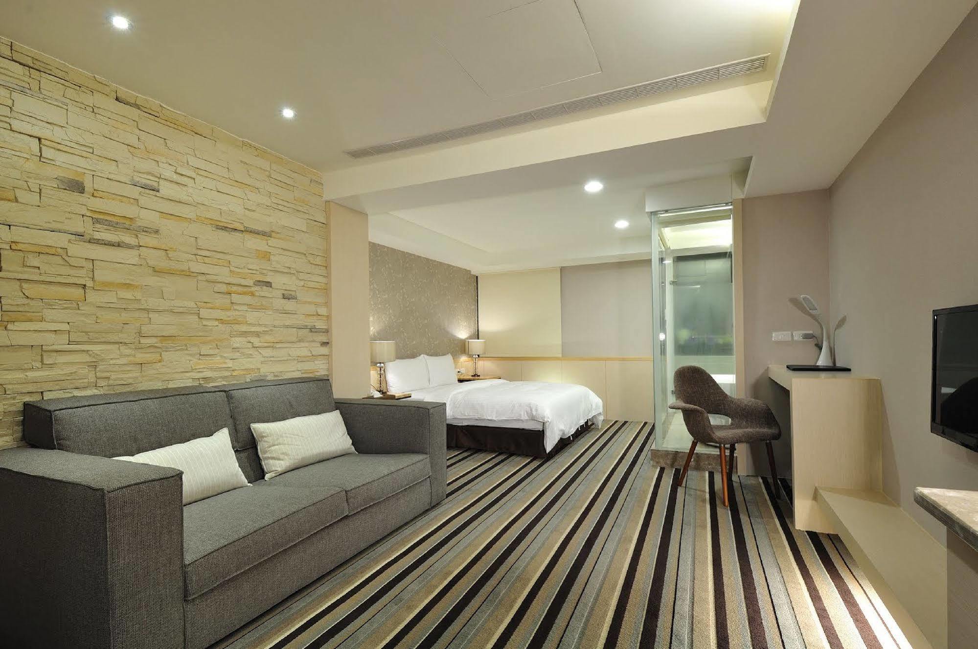Sun Sweet Hotel Luodong Zewnętrze zdjęcie